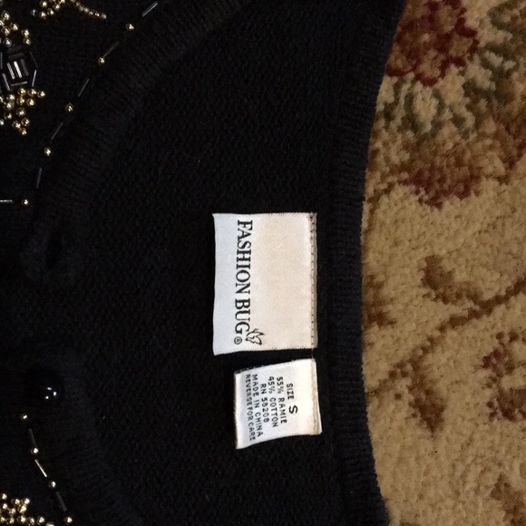 Sweater - Picture 2 of 3